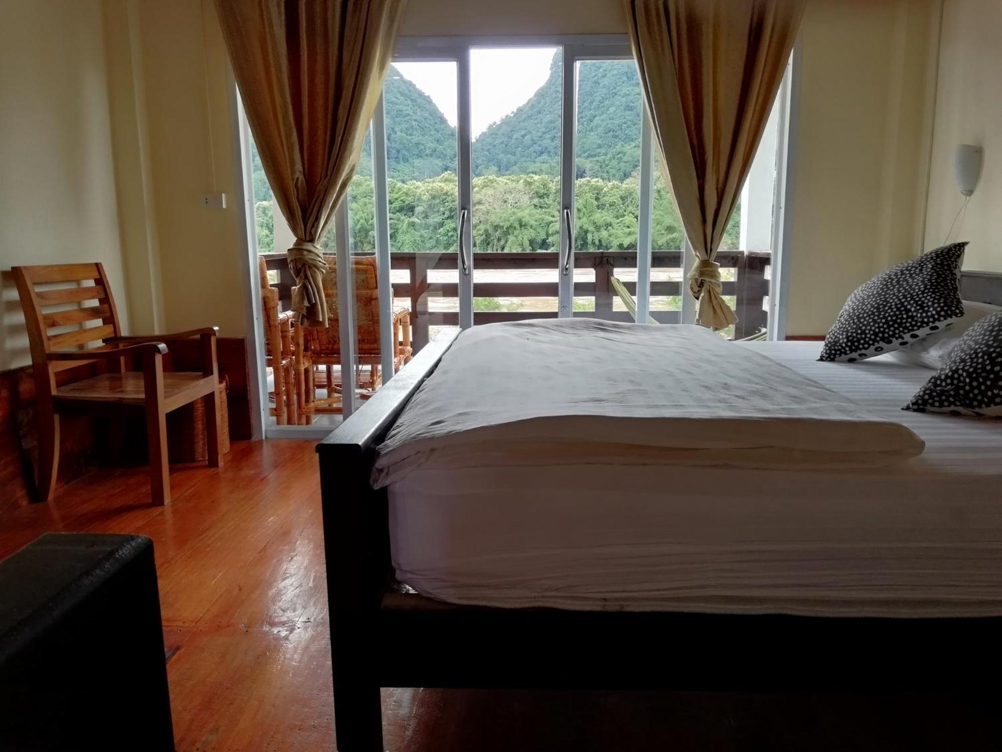 Riverview Bungalows & Gh Muang Ngoi Luaran gambar