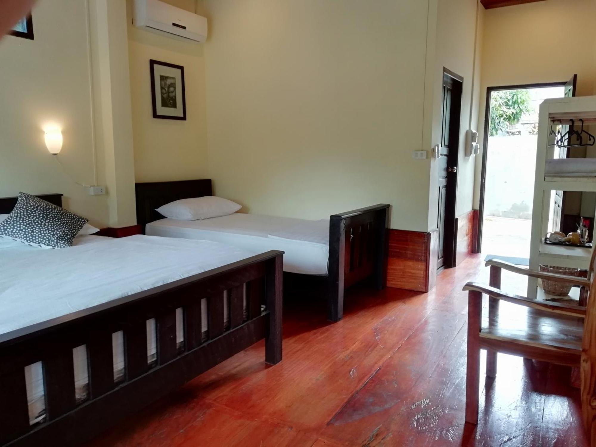 Riverview Bungalows & Gh Muang Ngoi Luaran gambar