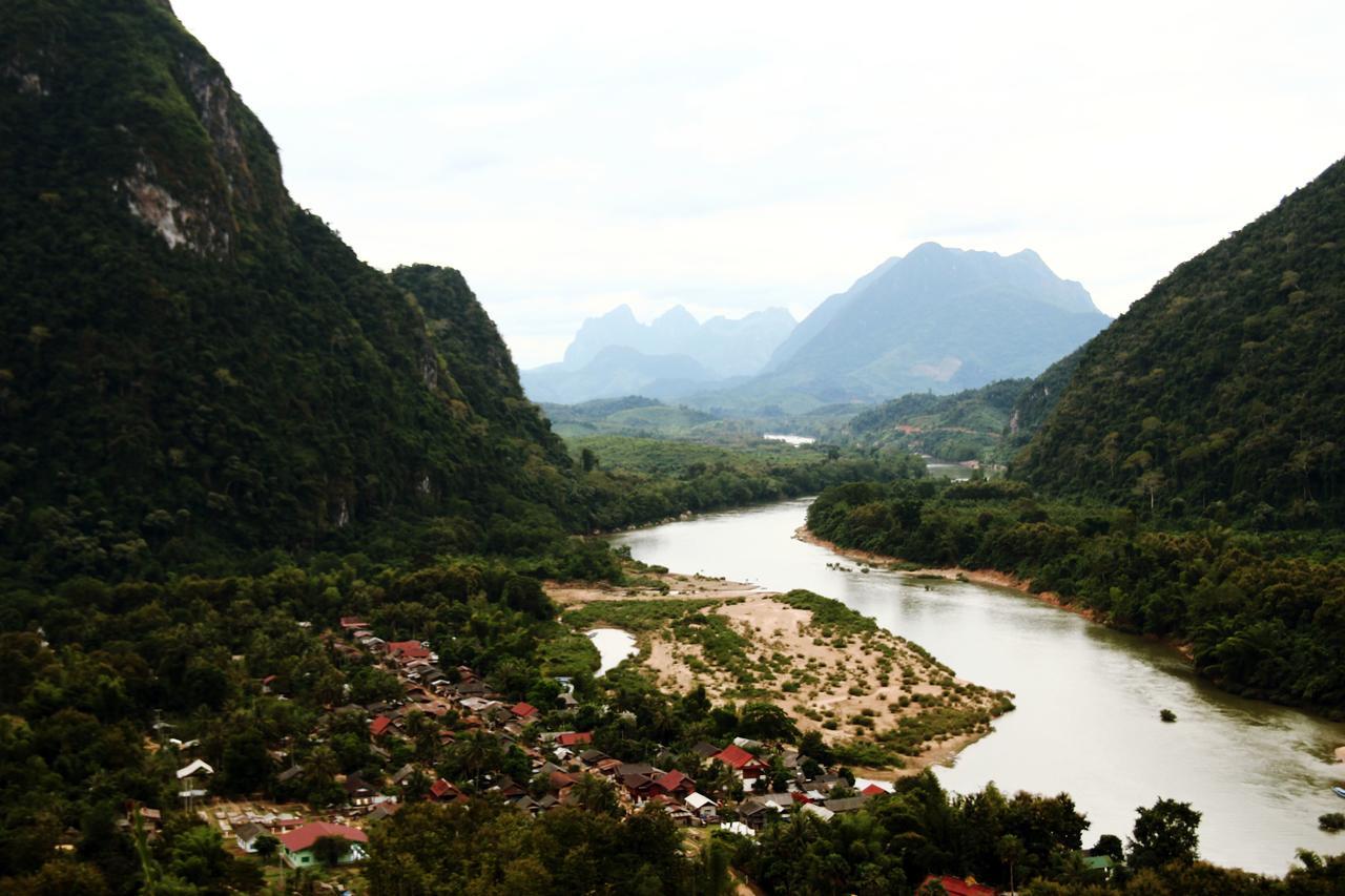 Riverview Bungalows & Gh Muang Ngoi Luaran gambar