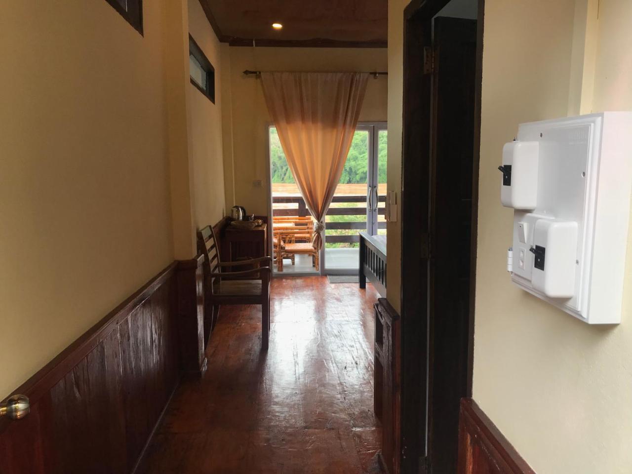 Riverview Bungalows & Gh Muang Ngoi Luaran gambar